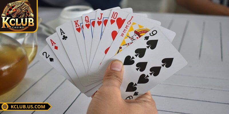 Phỏm KCLUB Làm Say Mê Người Chơi Bằng Chiến Thuật Cuốn Hút 3 Tăng cơ hội chiến thắng nhờ chiến lược riêng